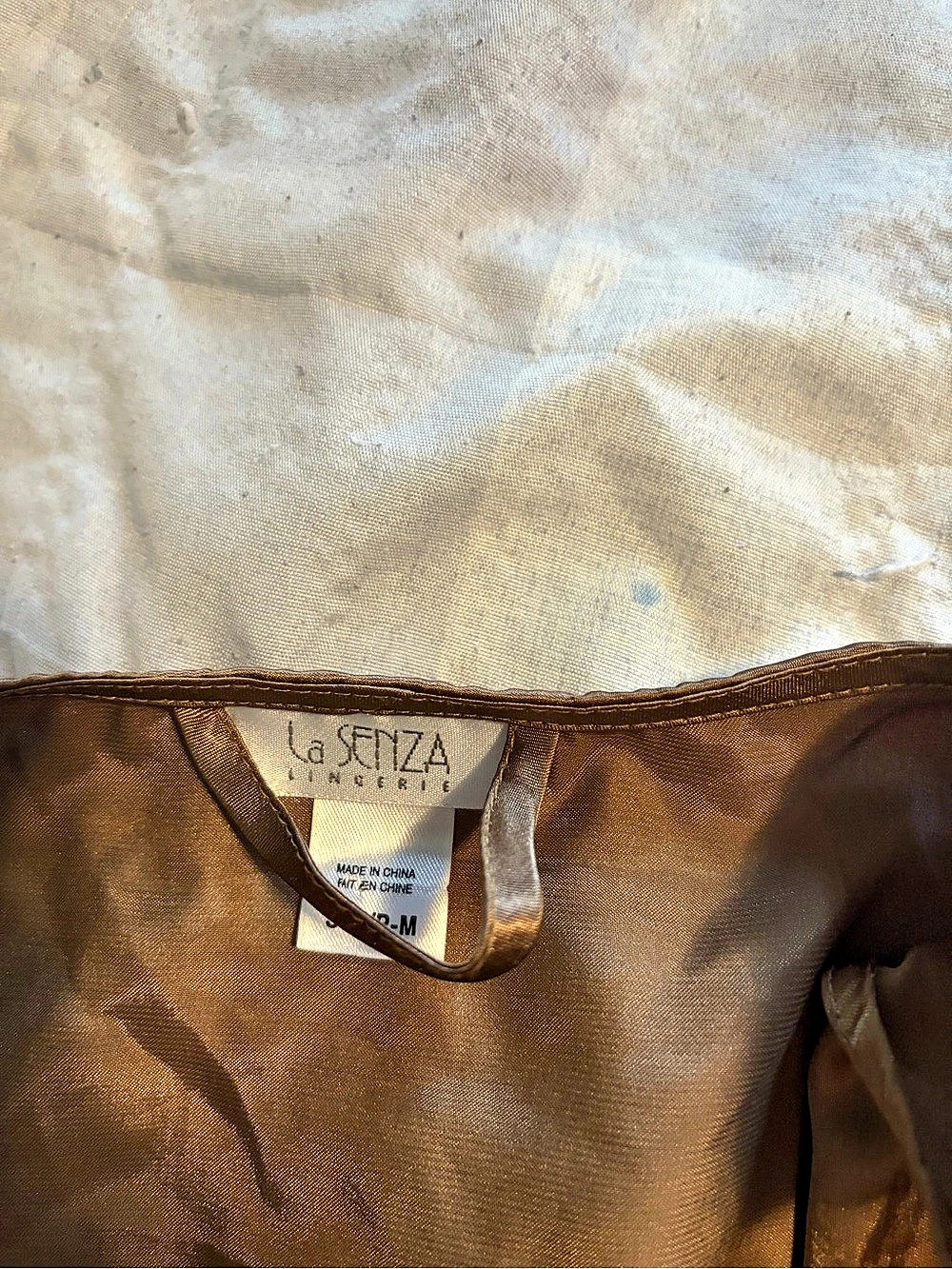 Small medium robe - Picture 2 of 2